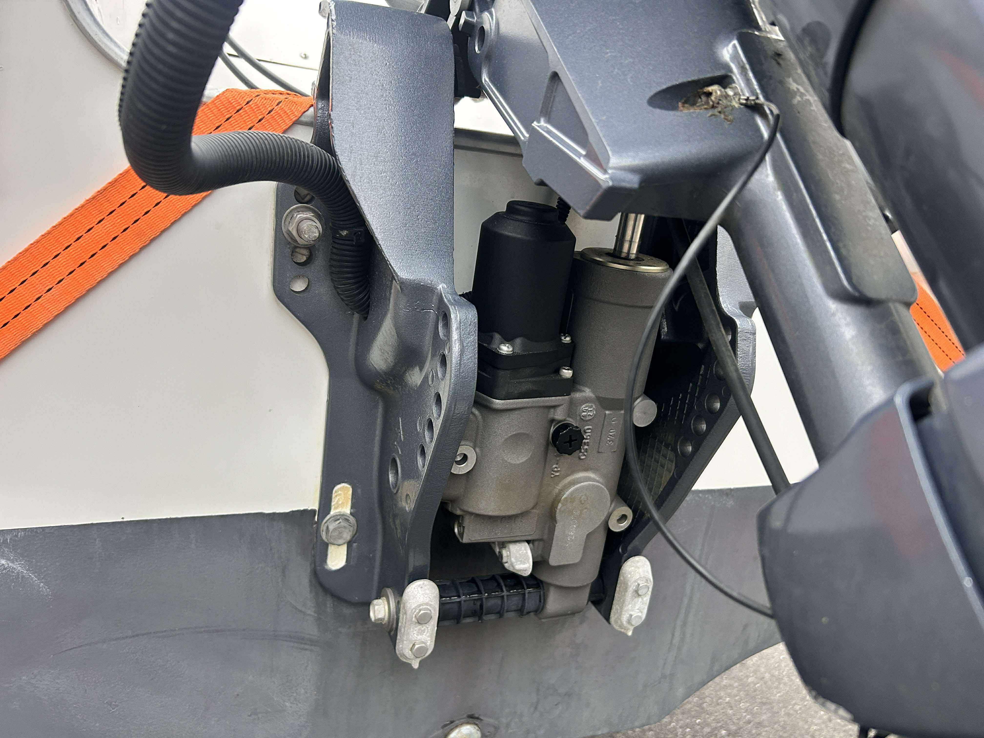 SRV-20 2Gen YAM 4st 60HP [Fresh water use only]