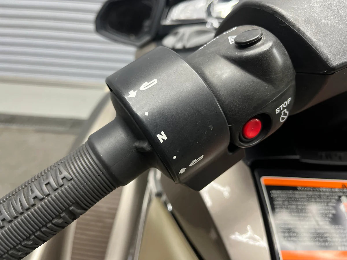 FX-Cruiser HO '10 244Hours [Good condition]