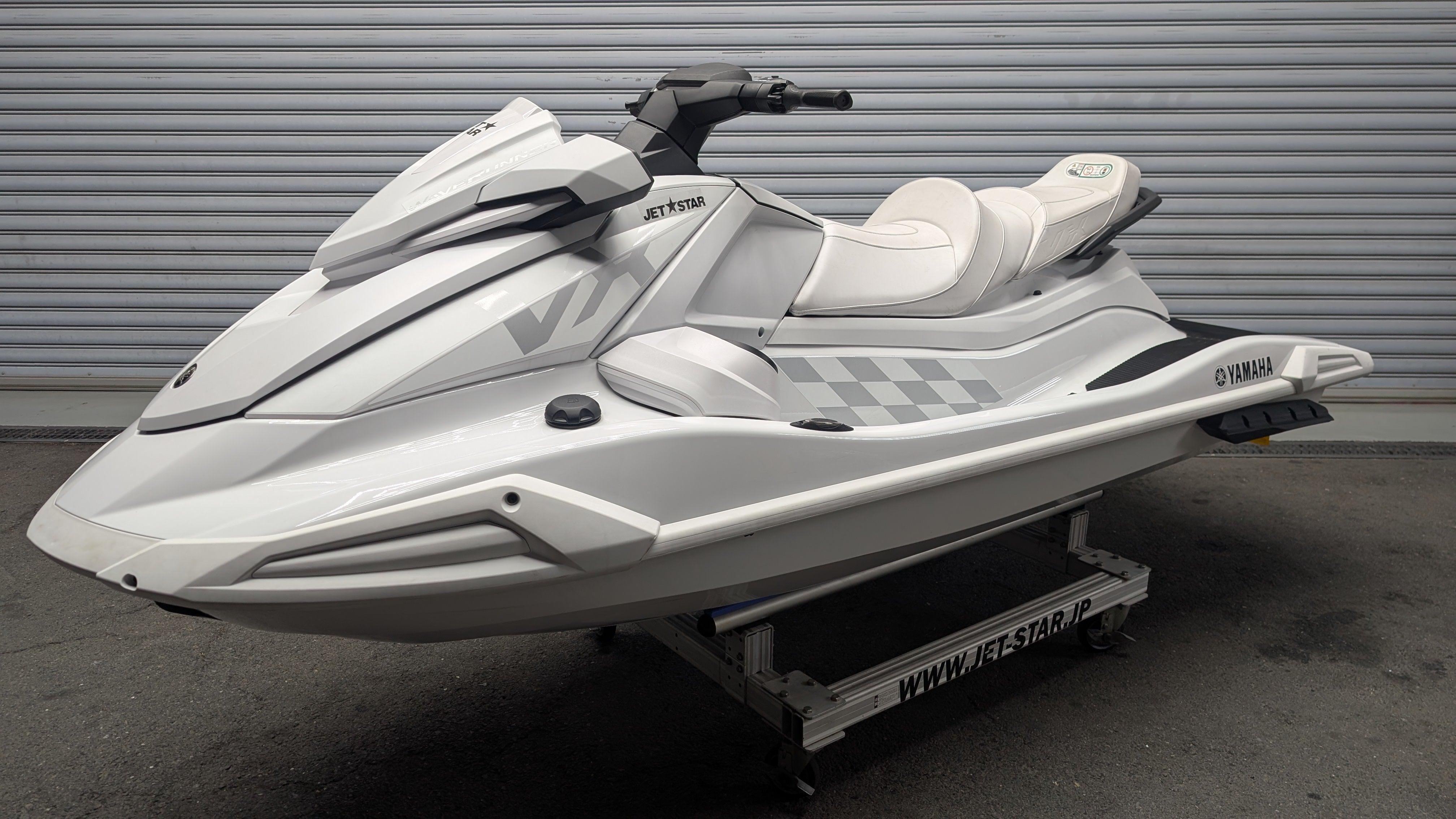[Coming soon] VX Cruiser HO with Audio '23 2hour [Like new Excellent condition]